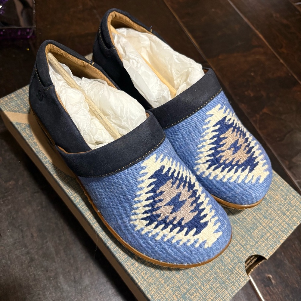 Born Bailie Navy Aztec Women's Clogs